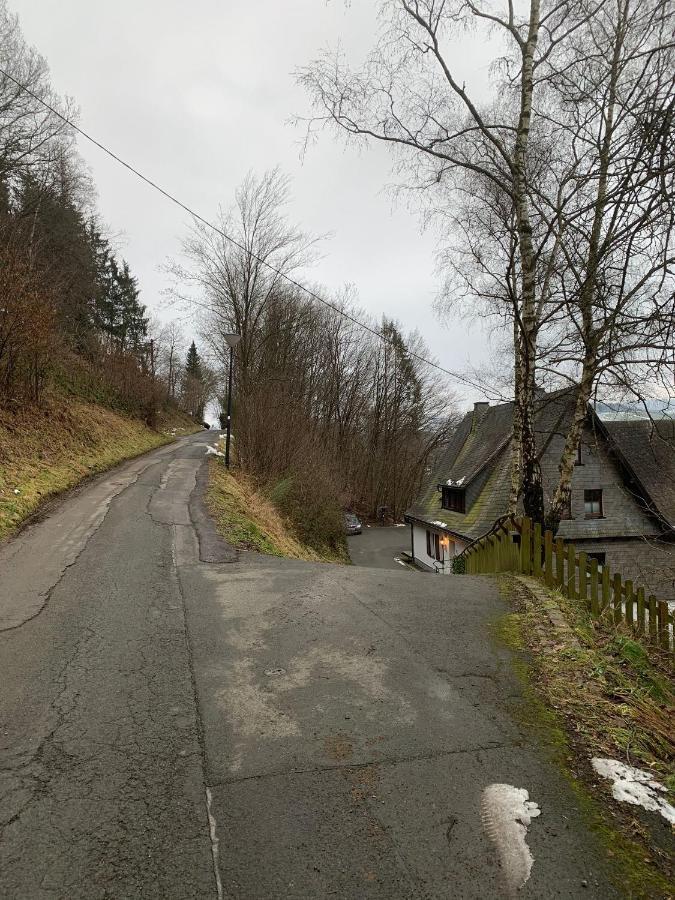 Berghaus 2 Komfortable Wohnungen Fuer Bis Zu 7 Personen - Familie - Wandern - E-Bike - Hunde - E-Ladesaeule - Wifi Schmallenberg Eksteriør bilde